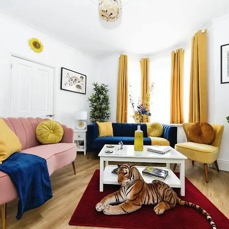 Your Chic 3Br Home Comfort And Style In Londres Extérieur photo